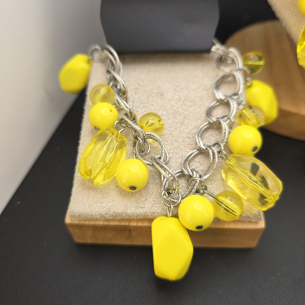 Paparazzi Vibrant Yellow and Silver Necklace Set (2249) - Picture 2 of 5